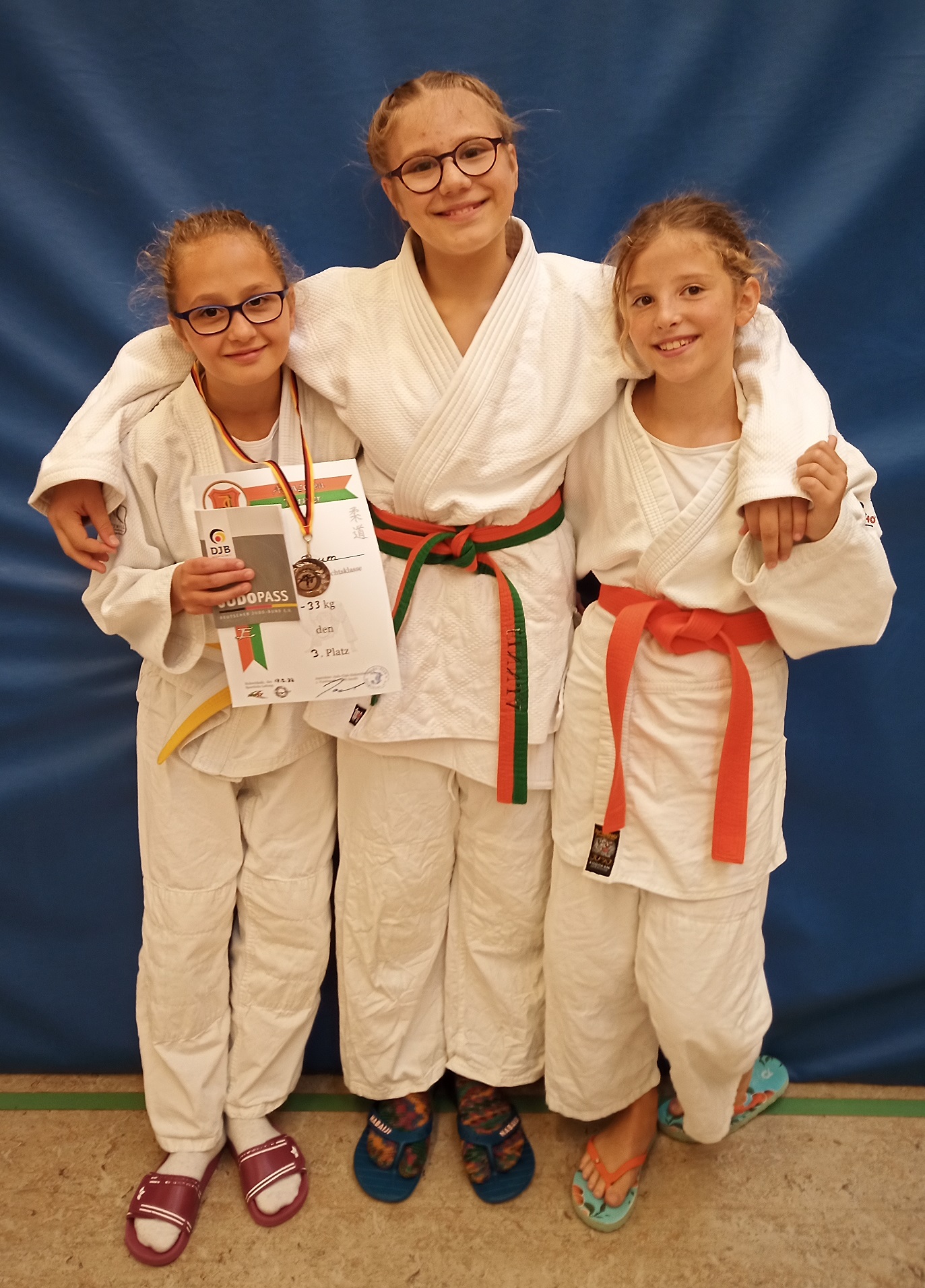 Lea und Finnja und Kaisa (v.l.) 2022 09 17 LET U11 nd U13 in Lünen Judoka Rauxel 000